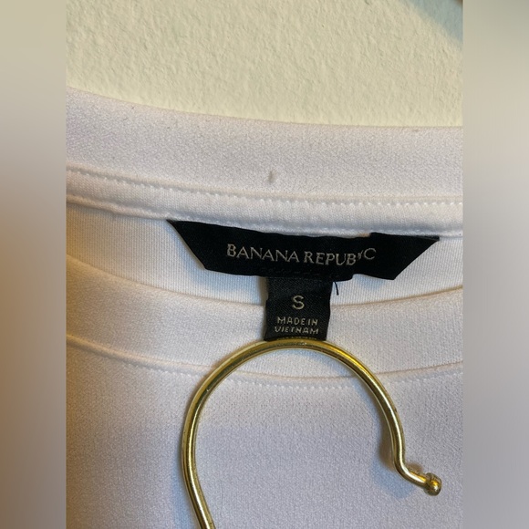 Banana Republic White Peplum top - Picture 3 of 3